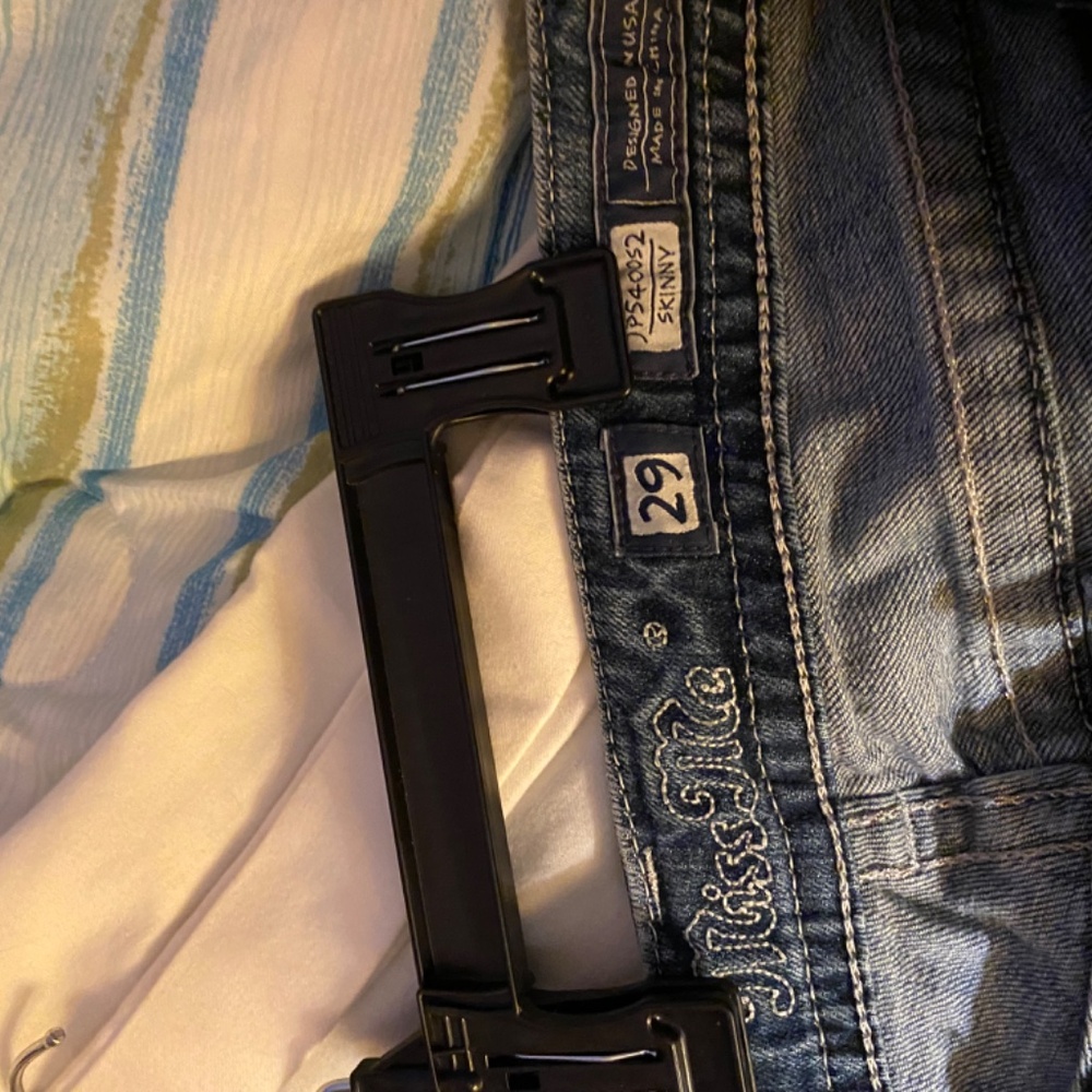 Miss Me Jeans - Picture 5 of 5